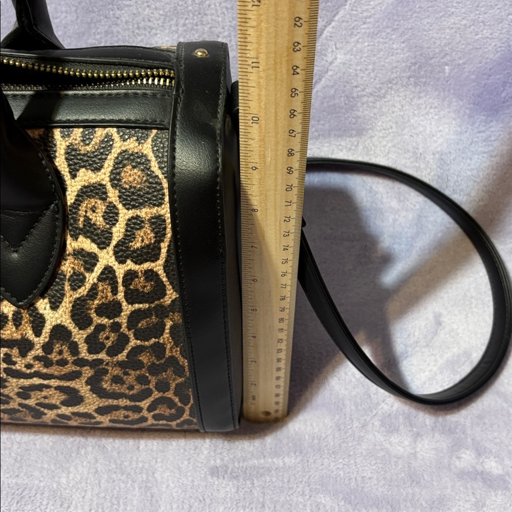 Stylish Black and Leopard Print Women's Bag - Picture 10 of 15